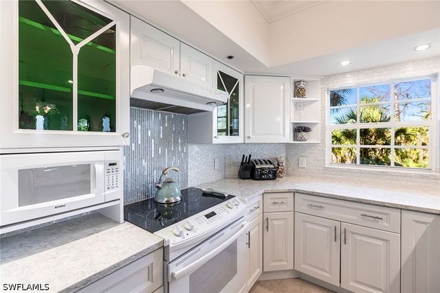 4130 Bayhead DR 101, Bonita Springs, FL 34134