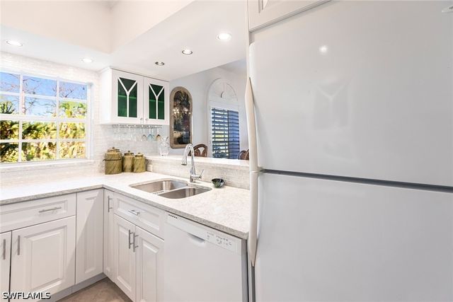 4130 Bayhead DR 101, Bonita Springs, FL 34134
