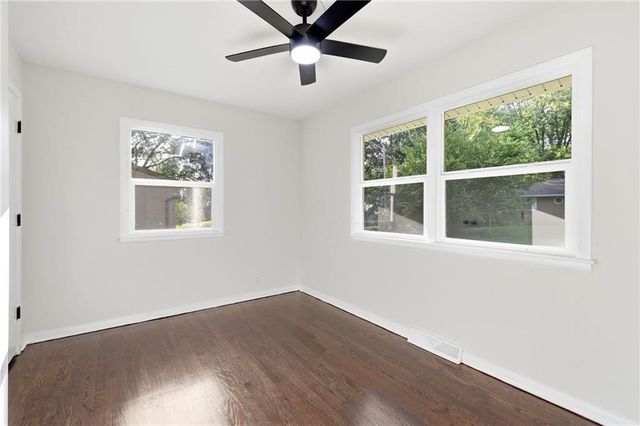 4711 Yecker Avenue, Kansas City, KS 66104