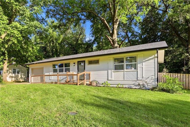 4711 Yecker Avenue, Kansas City, KS 66104
