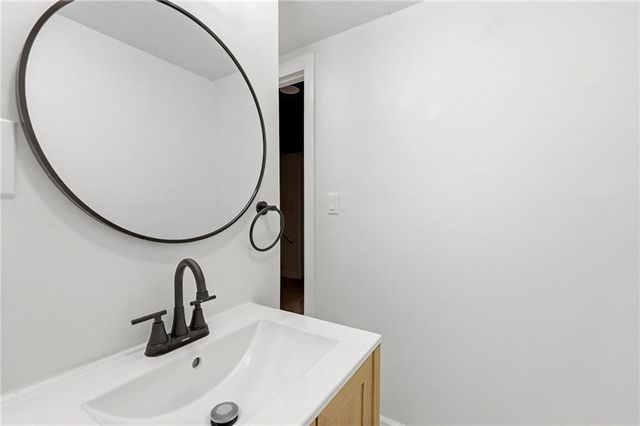 4711 Yecker Avenue, Kansas City, KS 66104