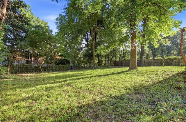 4711 Yecker Avenue, Kansas City, KS 66104