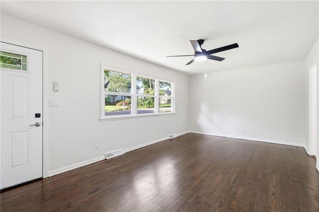 4711 Yecker Avenue, Kansas City, KS 66104