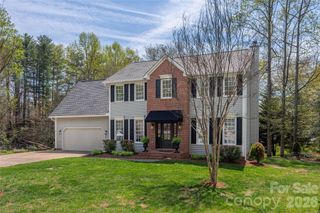 42 Cranberry Bog Court, Fletcher, NC 28732