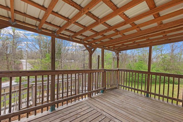 90 ROSE RD, Crump, TN 38326