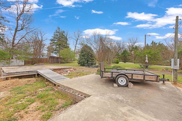 90 ROSE RD, Crump, TN 38326