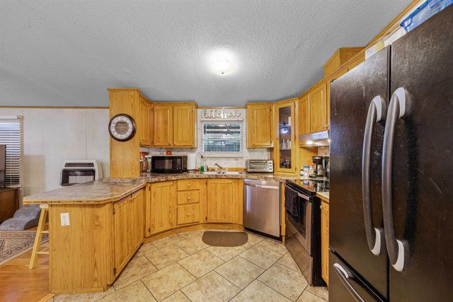 90 ROSE RD, Crump, TN 38326