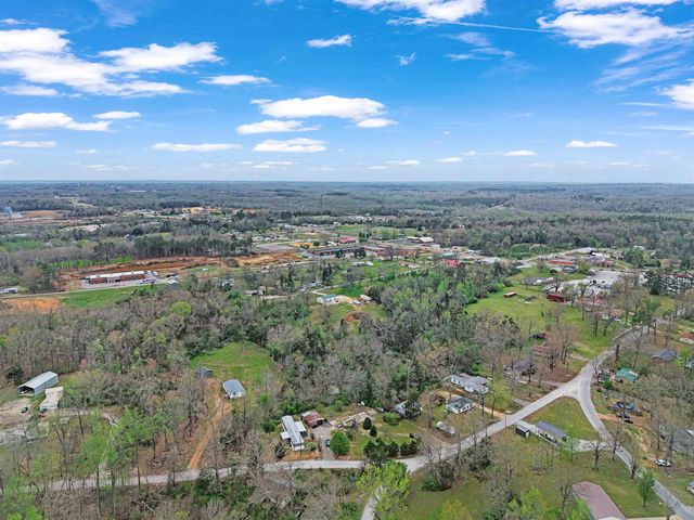 90 ROSE RD, Crump, TN 38326