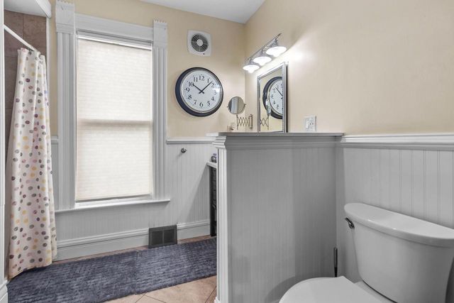 102 E Court STREET, Elkhorn, WI 53121
