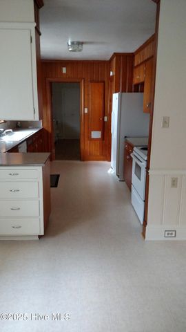 100 S Pineview Avenue, Goldsboro, NC 27530