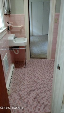 100 S Pineview Avenue, Goldsboro, NC 27530