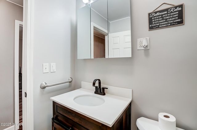 17946 National Road, Wapakoneta, OH 45895