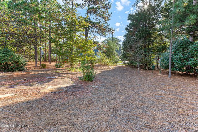 385 Pinehurst Trace Drive, Pinehurst, NC 28374