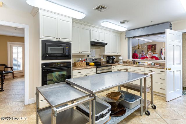 385 Pinehurst Trace Drive, Pinehurst, NC 28374