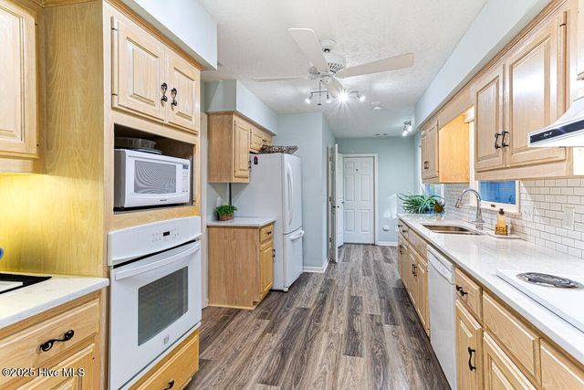 385 Pinehurst Trace Drive, Pinehurst, NC 28374