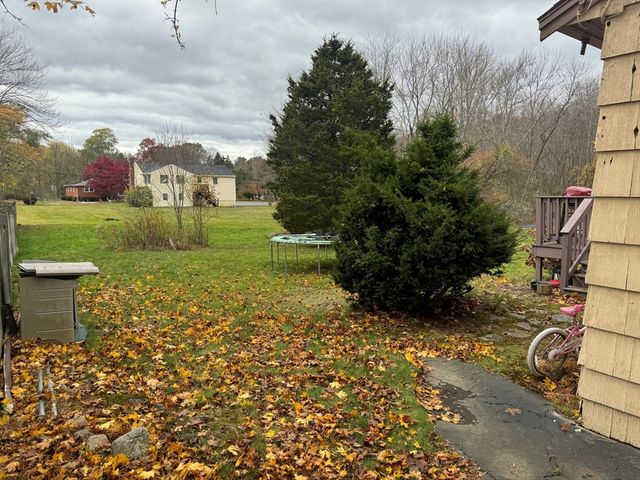 15 Stoneybrook, Burlington, MA 01803