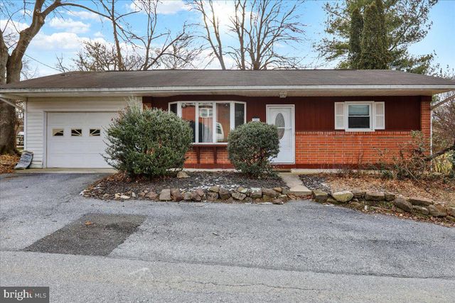 84 QUITTAPAHILLA DR, Annville, PA 17003