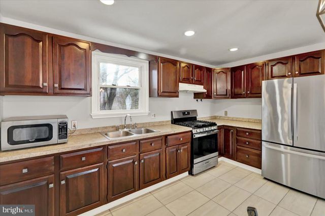 84 QUITTAPAHILLA DR, Annville, PA 17003