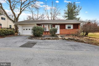 84 QUITTAPAHILLA DR, Annville, PA 17003