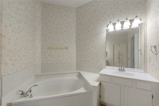 3309 Heatherbrook Drive, Plano, TX 75074