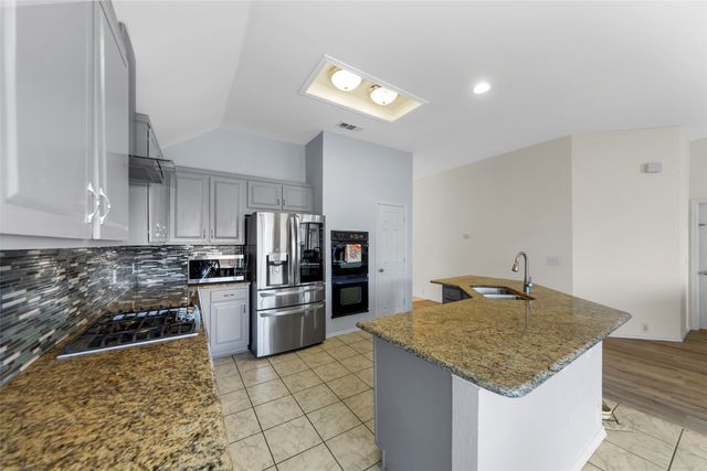 3309 Heatherbrook Drive, Plano, TX 75074