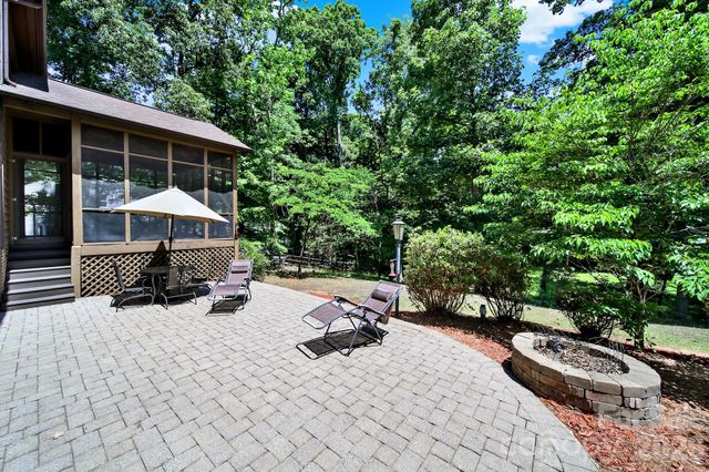 11510 Gelding Drive, Charlotte, NC 28215