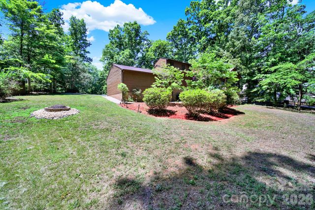 11510 Gelding Drive, Charlotte, NC 28215