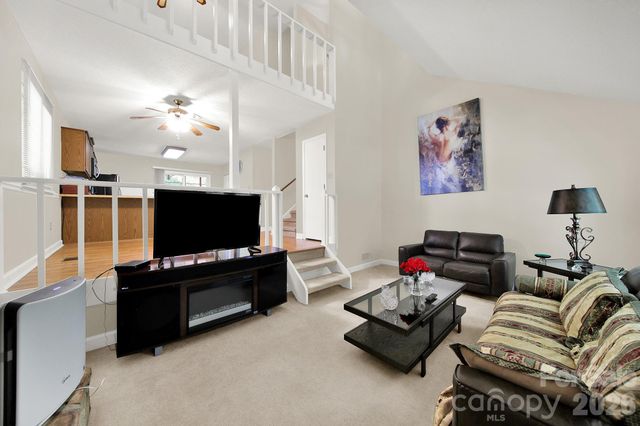 11510 Gelding Drive, Charlotte, NC 28215