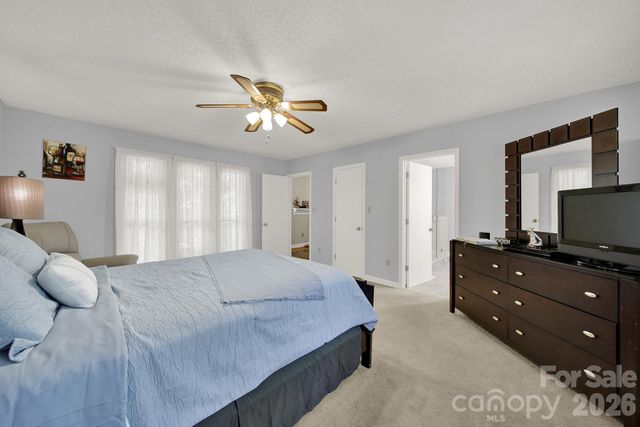 11510 Gelding Drive, Charlotte, NC 28215
