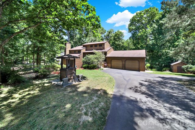 11510 Gelding Drive, Charlotte, NC 28215