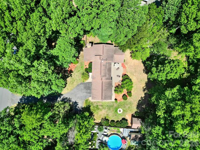 11510 Gelding Drive, Charlotte, NC 28215