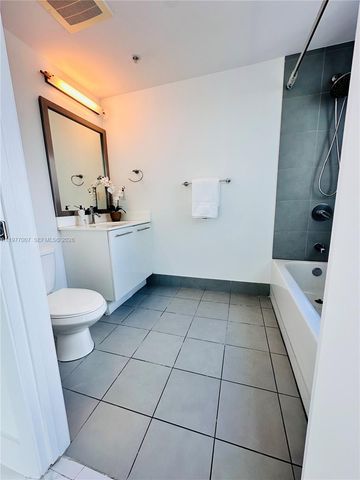 92 SW 3rd St 3105, Miami, FL 33130