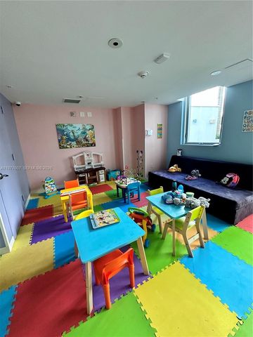 92 SW 3rd St 3105, Miami, FL 33130