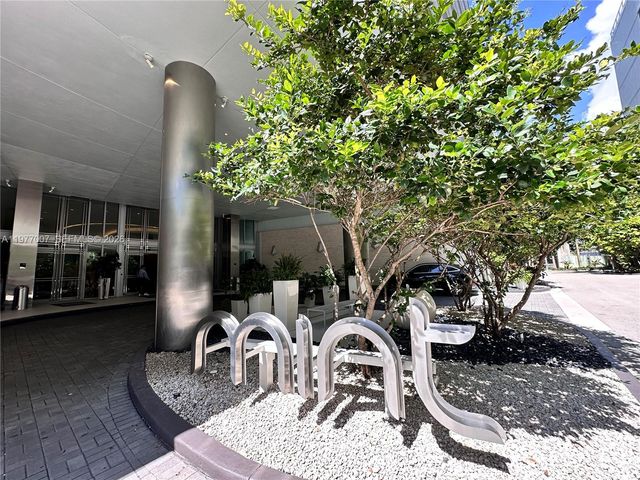 92 SW 3rd St 3105, Miami, FL 33130