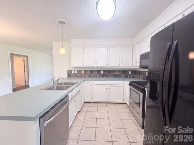 2243 Mintew Circle, Lincolnton, NC 28092