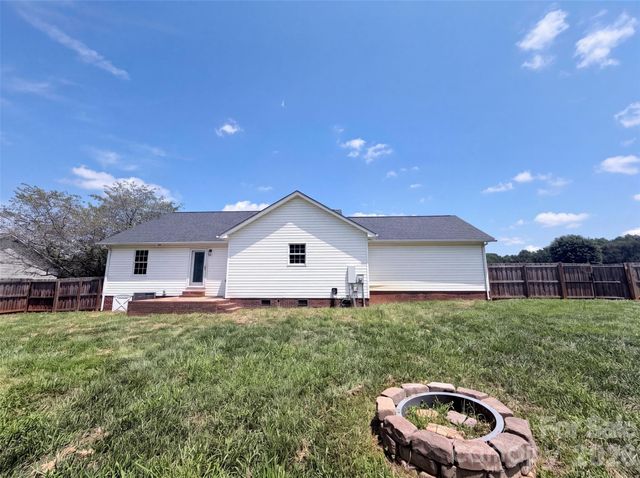2243 Mintew Circle, Lincolnton, NC 28092