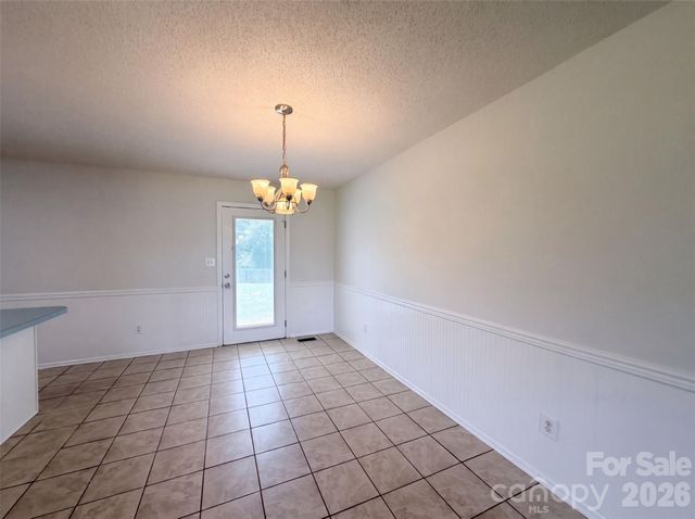 2243 Mintew Circle, Lincolnton, NC 28092