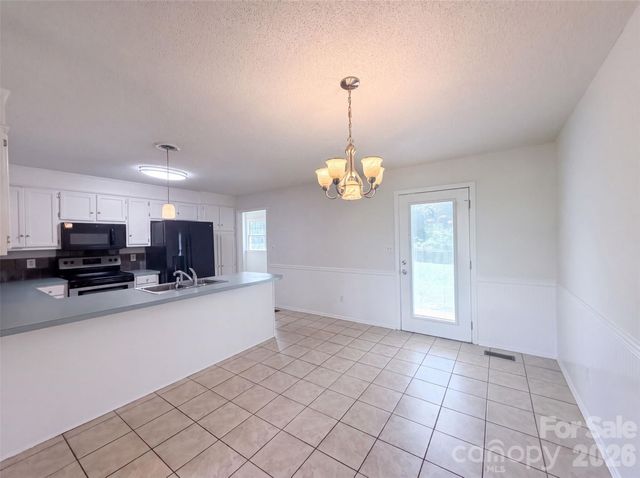2243 Mintew Circle, Lincolnton, NC 28092