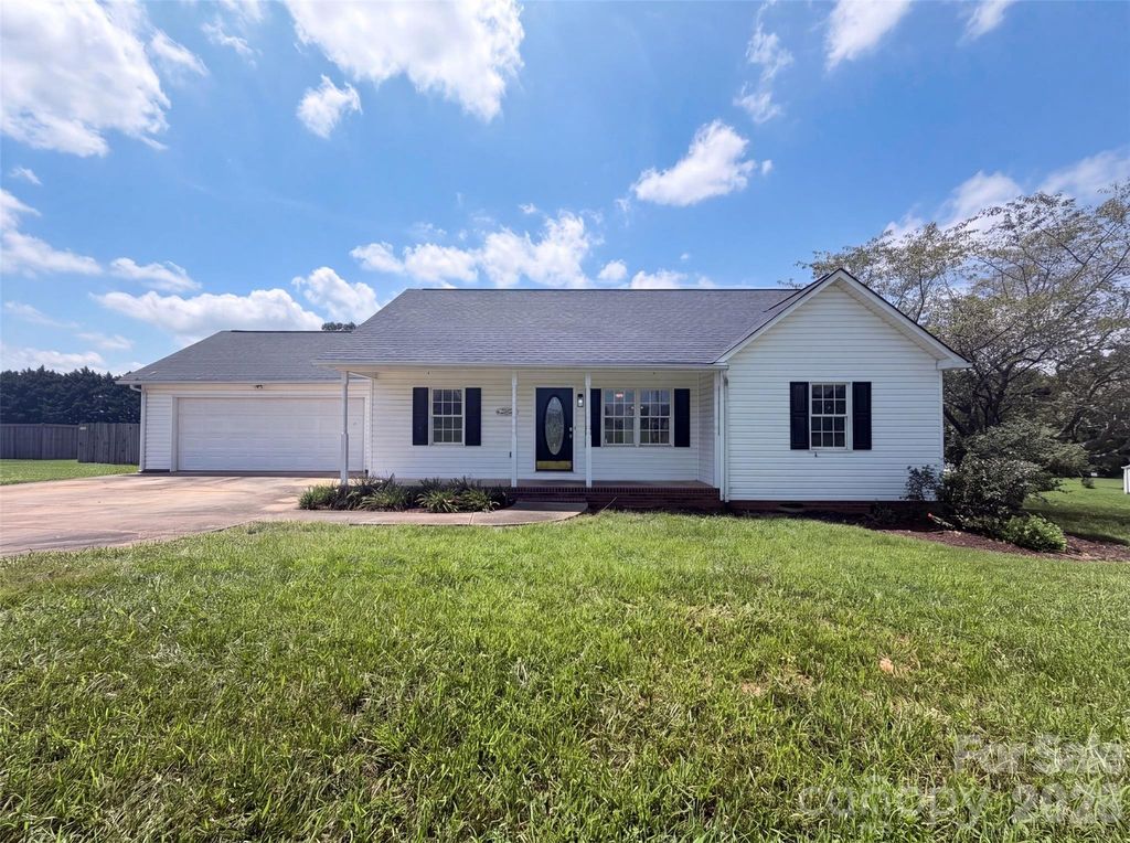 2243 Mintew Circle, Lincolnton, NC 28092