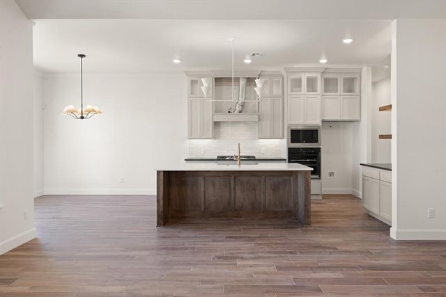 14608 Giverny Lane, Yukon, OK 73099