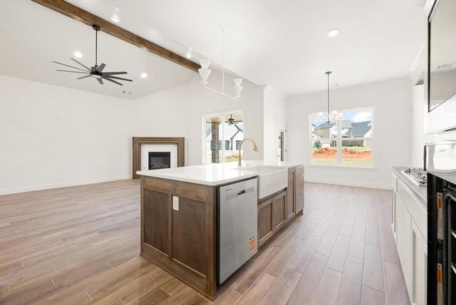 14608 Giverny Lane, Yukon, OK 73099