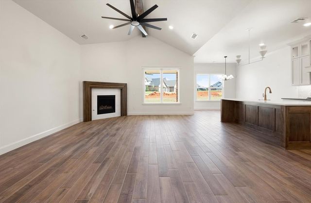 14608 Giverny Lane, Yukon, OK 73099