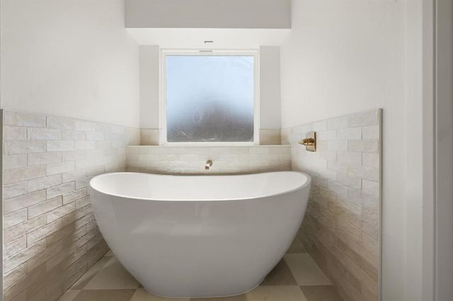 14608 Giverny Lane, Yukon, OK 73099