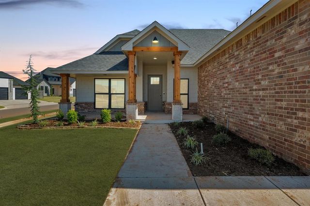 14608 Giverny Lane, Yukon, OK 73099