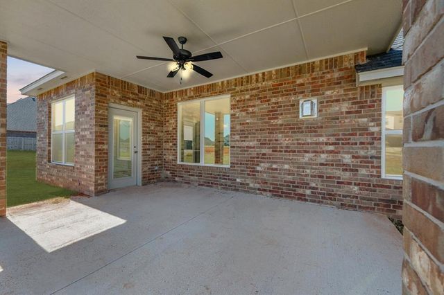 14608 Giverny Lane, Yukon, OK 73099