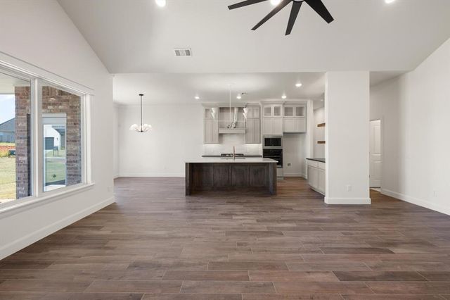 14608 Giverny Lane, Yukon, OK 73099