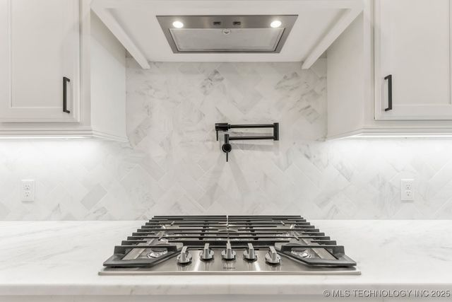 9063 E 62nd Court S, Tulsa, OK 74133