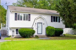 14 Drawbridge Drive, West Warwick, RI 02893