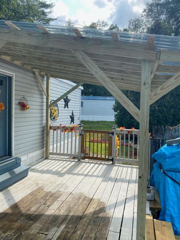 12 Wetherby Drive, Winchester, NH 03470