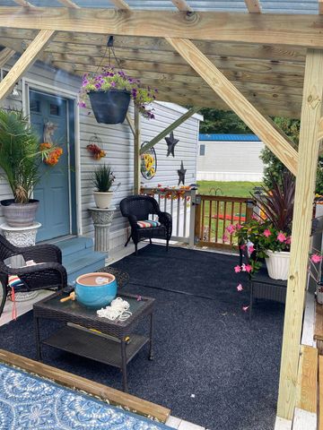 12 Wetherby Drive, Winchester, NH 03470